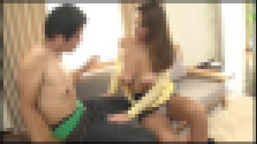 【グローリークエスト】ノーブラで僕を誘惑する隣に引っ越してきたエッチな巨乳奥さん #005 GVG-449-05　サンプル画像2
