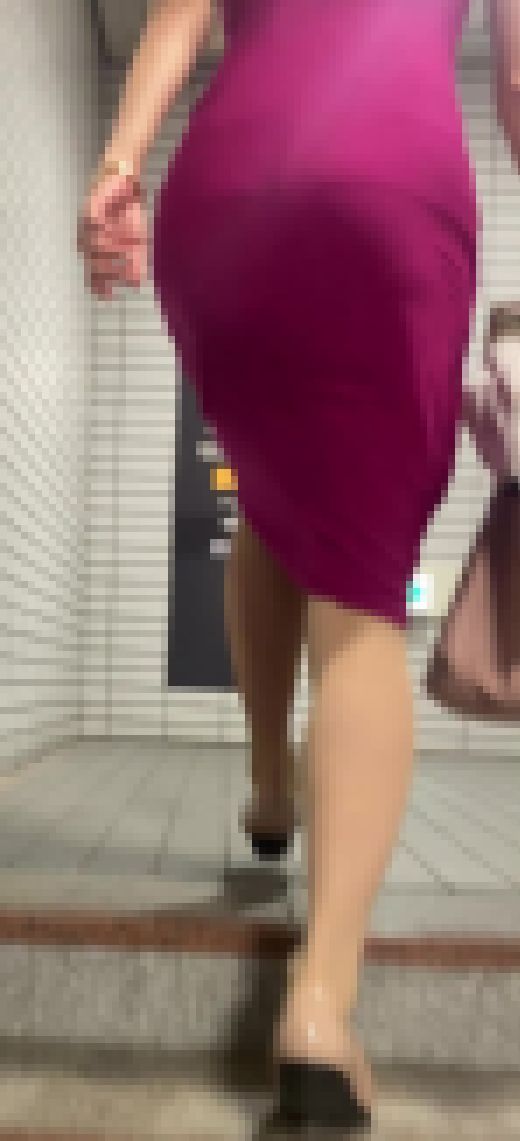 【ワンピ】アザレアピンクのワンピースお姉さんのスタイルたまりません　サンプル画像2