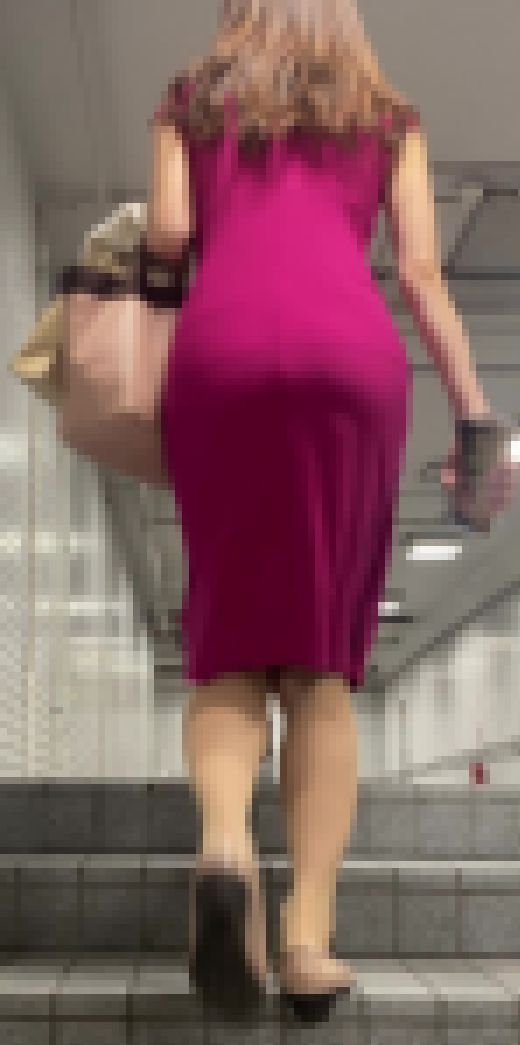 【ワンピ】アザレアピンクのワンピースお姉さんのスタイルたまりません　サンプル画像3