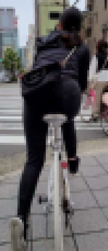 そそる！サドルにまたがる爆尻お姉さん！！桃尻！85 サンプル画像