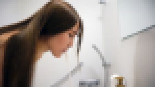 【個人撮影】美人色白美容師さんの歯磨き一部始終　サンプル画像3