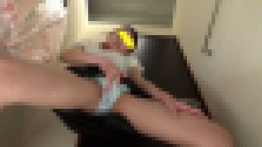 一週間オナ禁させたセフレに試着室で自撮りオナニーさせました3　サンプル画像1