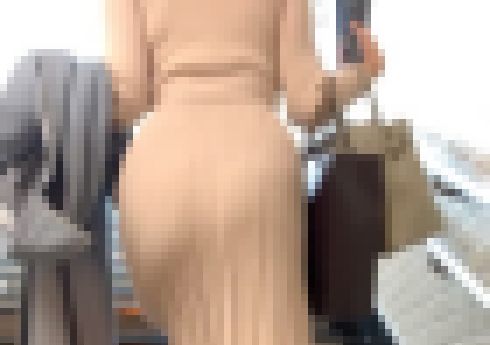 《後光差し過ぎで陰るTバックライン》 No.1729【Part2・惚れ惚れする美くびれスタイルだが…】 サンプル画像