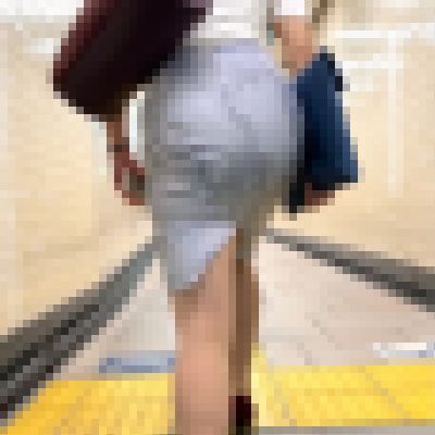 【【レースデカ尻OL】レースデカ尻を後方者に突き出すエロいOL。私のお尻でチ〇ポいじって～～！と聞こえてきそうな淫乱女【567】 サンプル画像