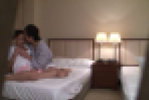 デカチン握りしめた欲求不満の熟女マッサージ嬢！File.9　サンプル画像3