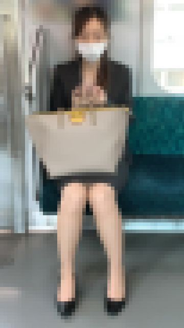 スーツ姿が似合うとんでも美脚の美人OLさんを大量撮影（其の三）　サンプル画像1