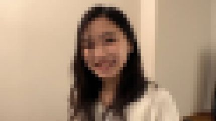 小柄でスレンダーな22歳アパレル店員が初ハメ撮りで巨根を挿入され喘ぎまくる サンプル画像