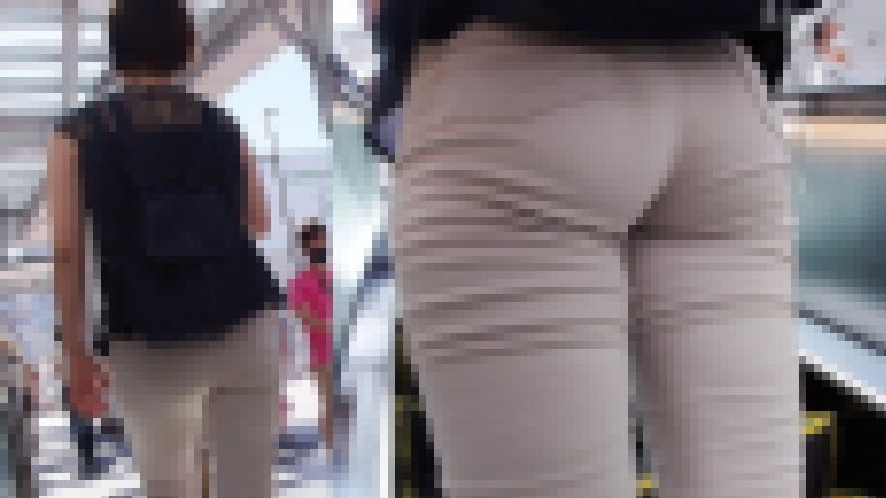 【スキニ―尻】お尻の食い込みを注視 サンプル画像