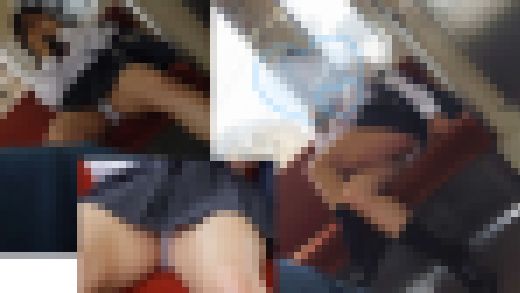 真夏のムッチリ太ももから覗くパンチラがまぶし過ぎる　サンプル画像1