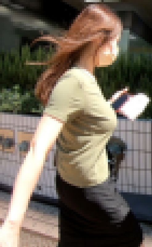 堪らんボディの巨パイOL サンプル画像