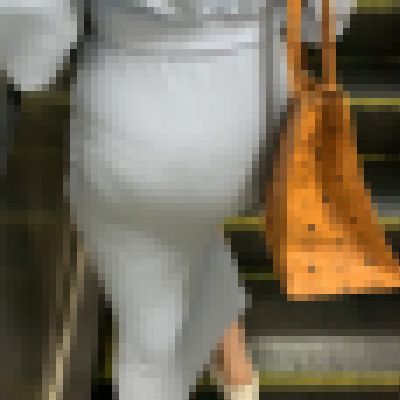 【エロ尻JD】ムッチリエロ尻。ムニムニしたエロい小尻でボリューム満点のクソエロい尻パンティーラインにチ〇ポを挟む【589】 サンプル画像