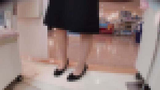 【化粧品店のお姉さんNO.36】キリっとした低身長女子　サンプル画像1