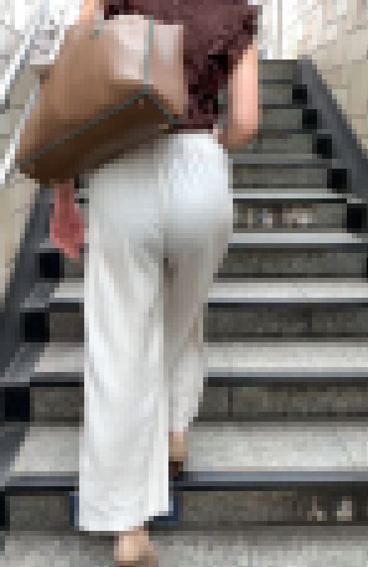 【キャリアウーマンマダム】ムッチリ肉尻プリプリ弾力尻のエロさ爆発のパンツパンティーライン。熟したお尻のエロ尻【596】　サンプル画像2