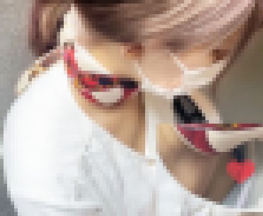 【胸チラパンチラ】デザイン会社、推定Eカップ　　サンプル画像2