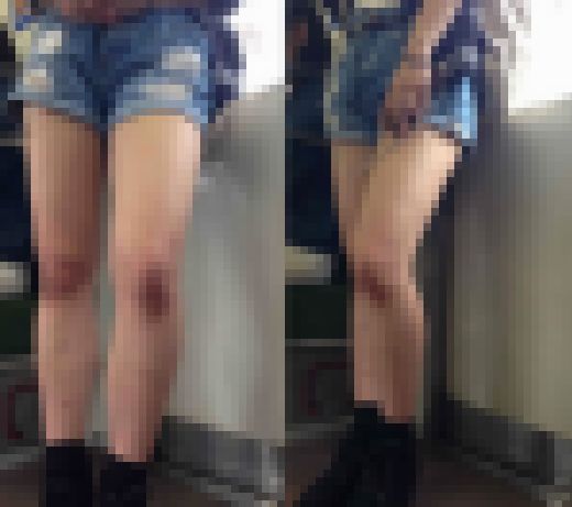 淫猥な質感生脚JDをじっくりたっぷり接写・・　サンプル画像2