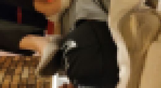 みくちゃんのゲームペダルでM男の顔面踏み踏み舐め舐め　スーツパンプス編　サンプル画像3