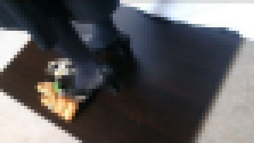 5-4 喪服で食べ物踏み潰し 助六寿司 お得セット サンプル画像2