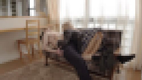 金髪ギャルと乳首でイカせ合い！流れでオチンポ挿入！！　サンプル画像1