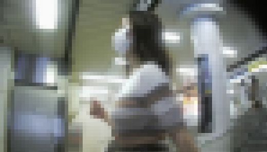 ボーダーニットの揺れ乳お姉さん　サンプル画像2