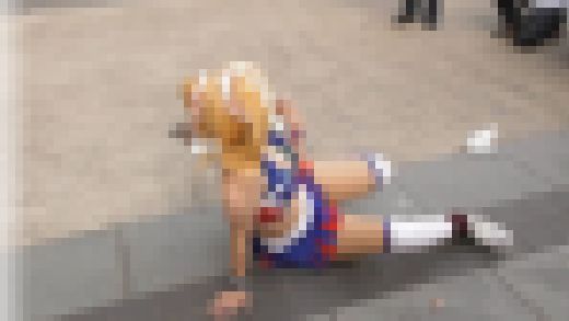 コスプレイヤーハプニング　サンプル画像1