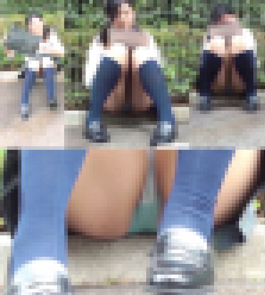 【偽装美人時計騙して盗撮学生編5】制服美少女編　美人時計の撮影＋アンケート調査 対面パンチラ動画　サンプル画像1