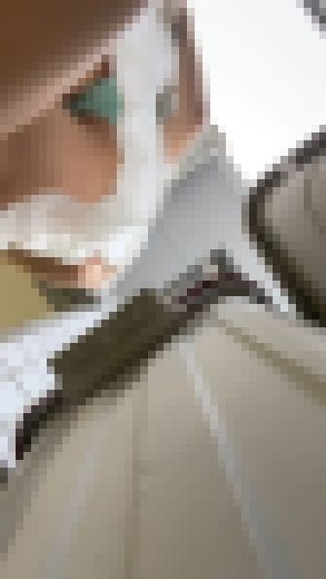 【かえでさん②】ベテランOLのゴミ捨て場で逆さ撮り【社内パンチラ盗撮】　サンプル画像3
