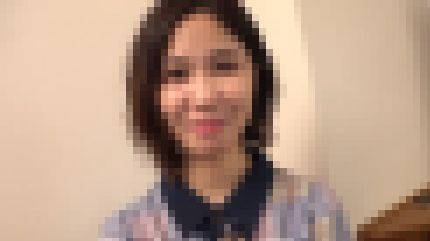 美脚の22歳アクセサリー販売員が初ハメ撮りで巨根を挿入され声を荒げて乱れる サンプル画像