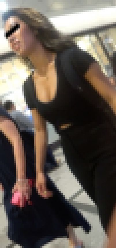 おかず222（谷間ボインな見せつけギャル乳！！パイ揺れる谷間！） サンプル画像