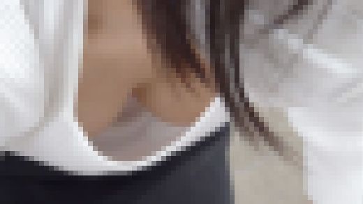 【OLオフィス内でパンチラ】若手社員の刺激的なパンチラ。隠れ巨乳の恥ずかし乳首ちゃんです。Vol.13　サンプル画像3