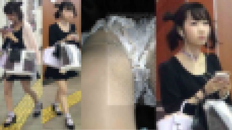 4K bomb_k029 超ミニフレア色白美人JDの隙間ガッツリハミパン　エスカめくり サンプル画像