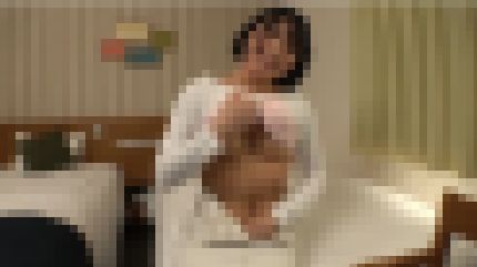 上京間もない18歳専門学校生が初ハメ撮りでアソコをビショ濡れにして喘ぎまくる サンプル画像1