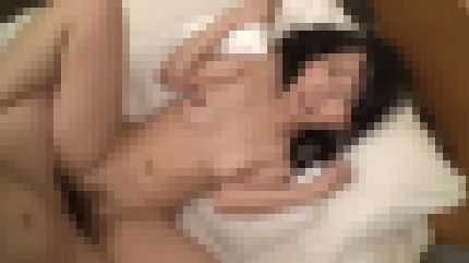 清楚でスレンダーな22歳専門学校性が初ハメ撮りで人生で一番気持ち良いエッチを体験　サンプル画像3