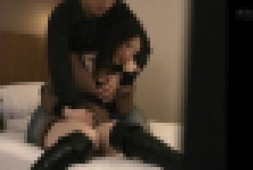 お色気セールスの熟女はこうして契約を取る！File.5　サンプル画像2