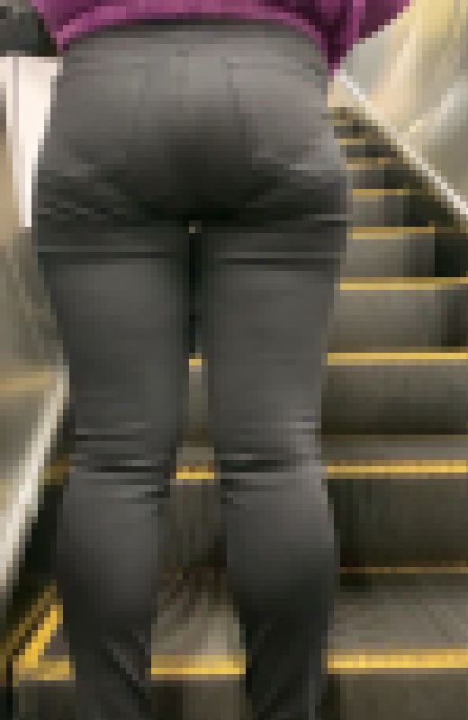 【淫乱デカ尻美尻女】エレガンス系。カジュアル系の最高のエロ尻特集！お尻からでるフェロモンが堪らず精液を先走らせる【625】　サンプル画像2