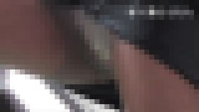 素人娘 Y子のフェチ教育 マンションの階段でスカートを捲りあげておじさんにパンスト越しのパンツを見せる調教編 4K相当画質　サンプル画像3