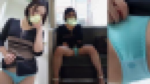 電車内でパンティ露出 染み付きパンチラで挑発してくるエッチなお姉さん サンプル画像