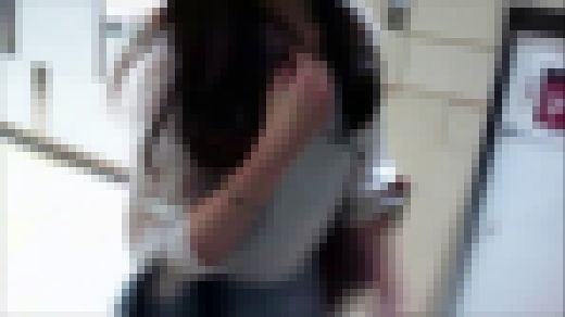 【顔出し】都会の美女のパンティ97　サンプル画像2