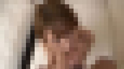 レースクイーンの28歳人妻が他人棒で突かれて喘ぎ何度も絶頂　サンプル画像2