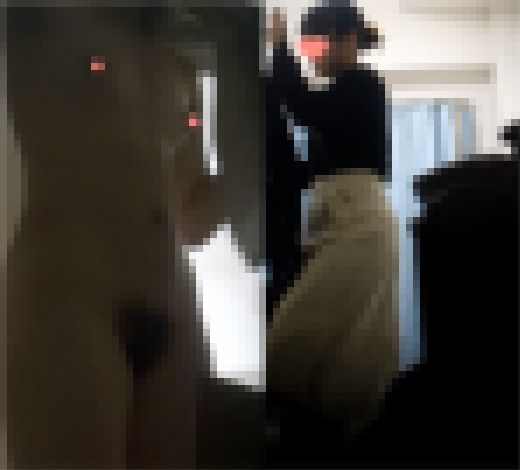 めちゃ可愛らしい女子大生。びっしり広範囲に生い茂った陰毛は、まだ男性に見られた事がないのでしょう。　サンプル画像2