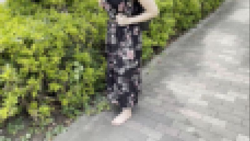 【完全裸足】第6弾!真夏の暑い日に外を裸足で歩く女性 part3 サンプル画像