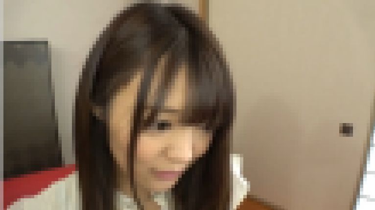 清楚系の21歳女子大生が経験少ないアソコを巨根で突かれ本気汁を溢れさせて快感に喘ぐ サンプル画像