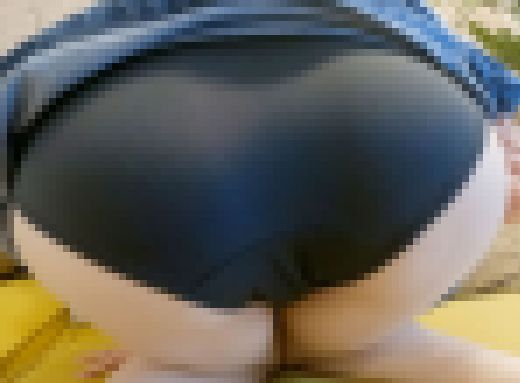 【ワンコイン人妻パンチラ】ダル～く姪っ子を保育園にお迎えに行った先で勤務してた清楚な保育士おばさん　サンプル画像1