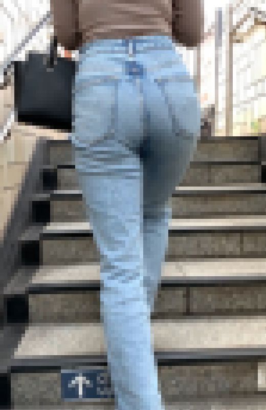 【エロデニム女】たっぷりボリュームお尻のデニムエロ尻から溢れだす淫乱愛撫が垂れそうで淫乱確定OL女の末路【631】　サンプル画像3