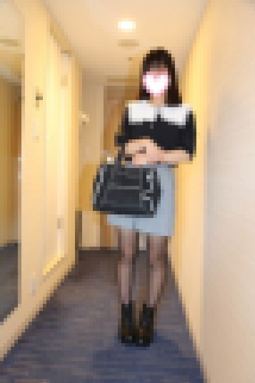 たまごちゃん感満載な18歳女子大生💛新入生💛④(黒ストッキング) サンプル画像