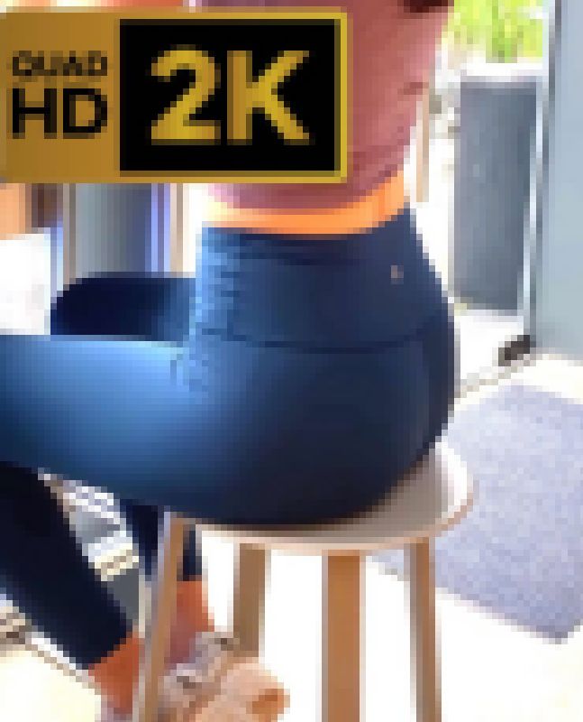 ネイビーレギンス③２K動画 いやらしい臀部と脚線美 サンプル画像