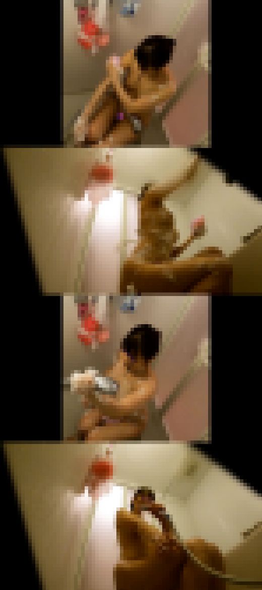 ピンク乳首が美しい童顔天然おっぱい少女 着替えとシャワーを盗撮　サンプル画像2