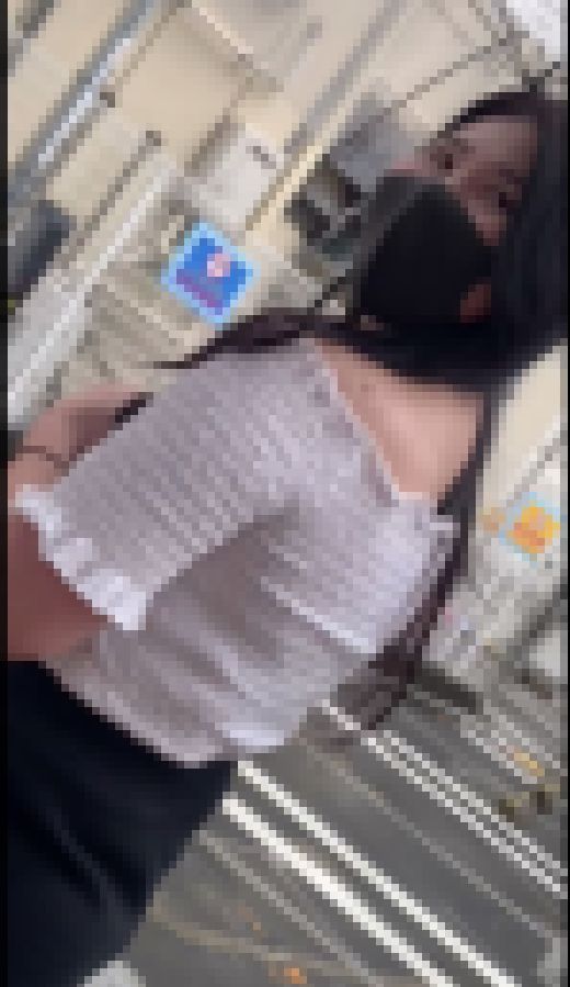 Ｇカップ推定！おっぱいを抱えて歩く巨乳ちゃん、夜は巻き髪がエロいパイズリスト　サンプル画像2