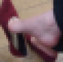 ★４Ｋ足裏★オマケに顔出し映像★『長時間の素足履きで靴ズレ出血したＳ級美女が履き潰す悪魔の赤パンプス！』 サンプル画像