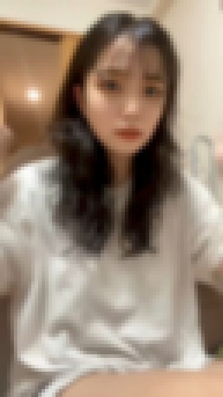 ライブ配信 21 有名モデル パンチラ 見えっぱなし サンプル画像