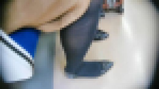 【エロスは足元から9】生活感ある美脚　サンプル画像2